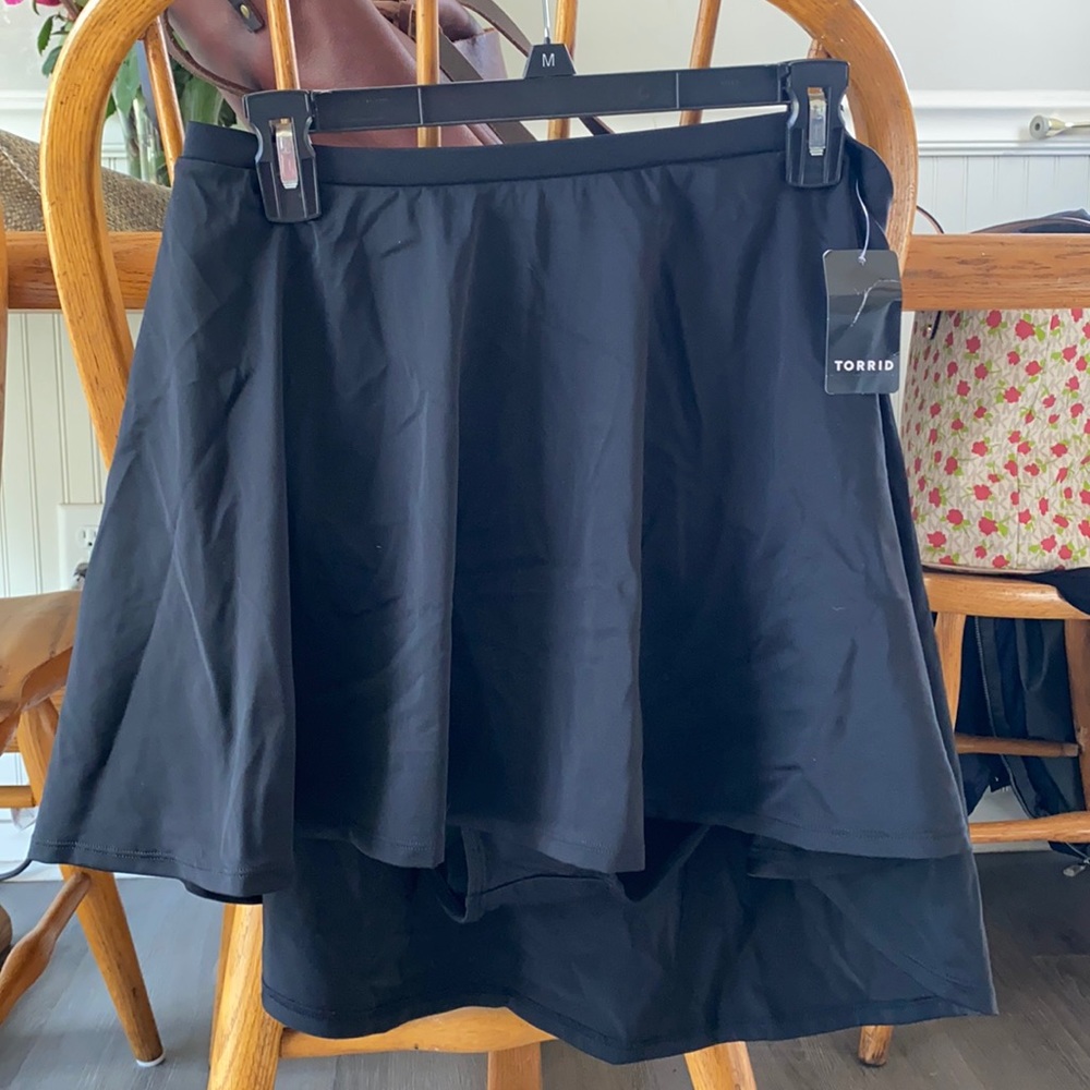 Torrid size 1 swim skirt NEVER WORN